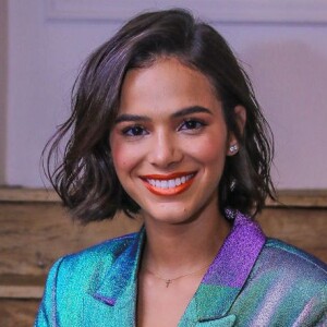 Bruna Marquezine abandona dieta durante viagem a Nova York, em 8 de junho de 2019