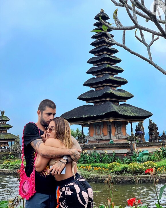 Pedro Scooby e Anitta assumiram namoro durante viagem do casal para a Indonésia
