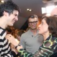 Mateus Solano foi prestigiado por Marieta Severo em pré-estreia da peça 'O Mistério de Irma Vap'