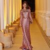 Marina Ruy Barbosa usou vestido Dolce e Gabbana em casamento noturno