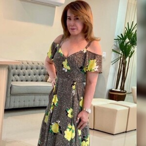 Zilu Camargo pediu namorado em casamento em evento