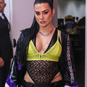 Cleo Pires falou sobre as cobranças estéticas que sobre após polêmica em evento nesta sexta-feira, dia 05 de julho de 2019