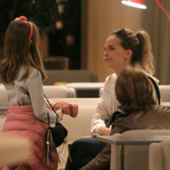 Filha de Fernanda Rodrigues e Raoni Carneiro, Luísa mostrou aos 9 anos que já tem estilo