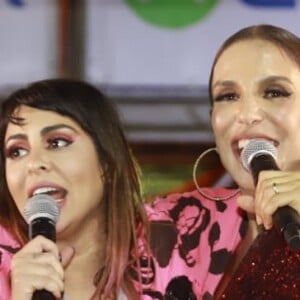Ivete Sangalo dividiu vocais com Alinne Rosa durante o Fortal
