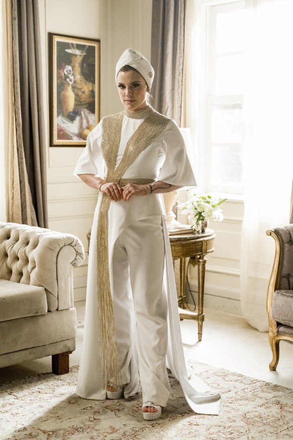 Dalila (Alice Wegmann) será traída por Fauze (Kaysar Dadour) e Jamil (Renato Góes) na novela 'Órfãos da Terra'