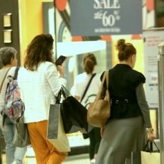 Giovanna Antonelli foi flagrada no shopping Rio Design Barra, no Rio de Janeiro, nesta terça-feira, dia 30 de julho de 2019