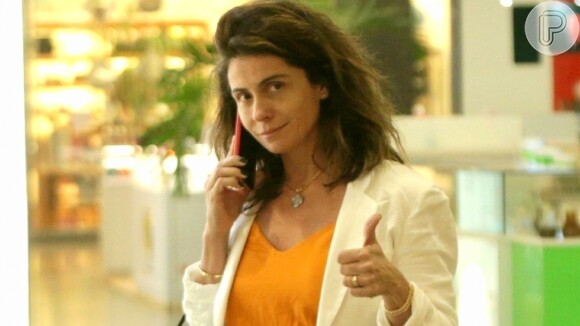 Giovanna Antonelli vai às compras em lojas de luxo em shoppingo no Rio de Janeiro, nesta terça-feira, dia 30 de julho de 2019