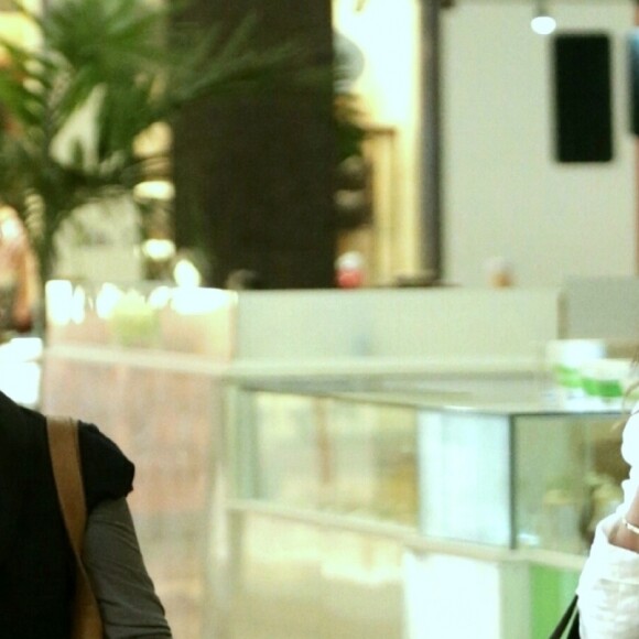 Giovanna Antonelli faz várias compras em lojas de luxo em shoppingo no Rio de Janeiro, nesta terça-feira, dia 30 de julho de 2019