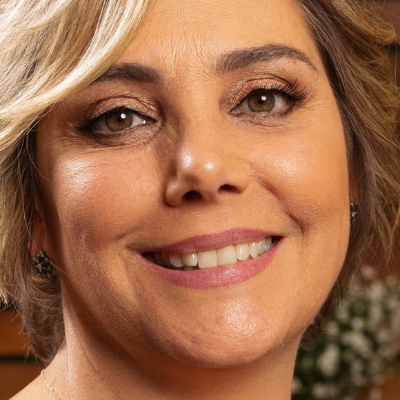Heloisa Périssé revelou tumor na glândula salivar e cirurgia, em entrevista para a colunista de TV Patricia Kogut, nesta sexta-feira, 2 de agosto de 2019