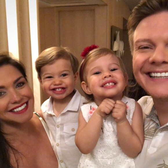 Thais Fersoza contou que ela e o marido, Michel Teló, têm lugar especial para namorarem