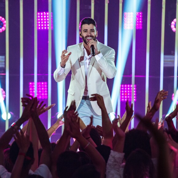 Gusttavo Lima cantou por mais de três horas no show Buteco, no Parque de Exposições, em Salvador