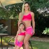 Mirella Santos combinou look fitness com a filha, Valentina, de 4 anos