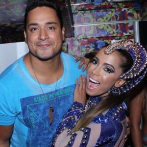 Anitta defende Xanddy do 'Harmonia' de acusação por preconceito religioso