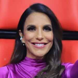 Ivete Sangalo também ganhou elogios das três fisioterapeutas que realizaram massagem nela