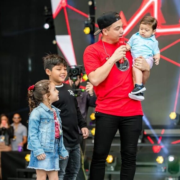 Wesley Safadão convida filhos para subir ao palco neste sábado, dia 24 de agosto de 2019