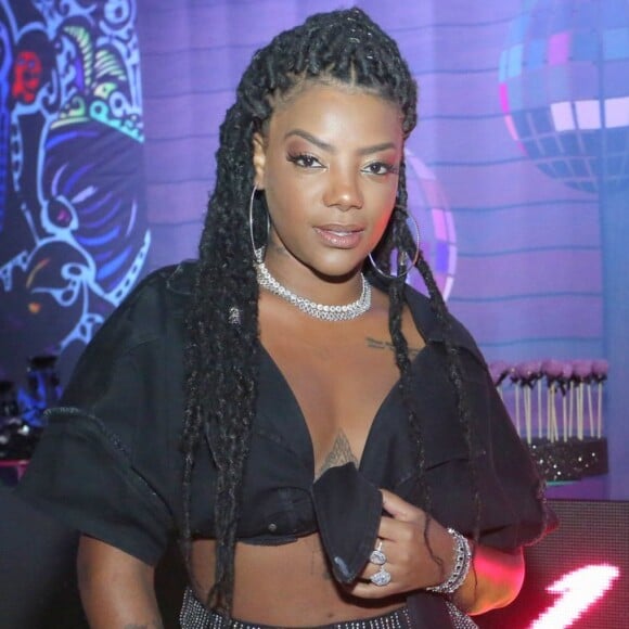 Ludmilla é atingida por bola no rosto em show em Portugal, neste domingo, 25 de agosto de 2019