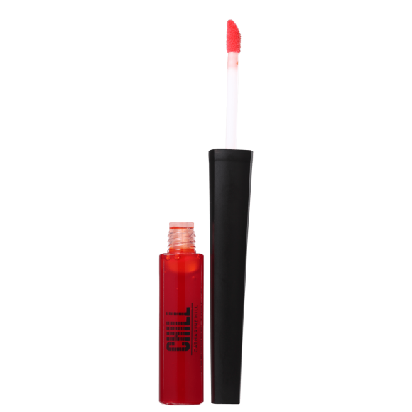 A marca Catharine Hill criou o lip tint Chill em três cores: um rosa mais claro, outro mais escuro e um vermelho, todos com Vitamina E e ácido hialurônico na fórmula. Custa R$24,90