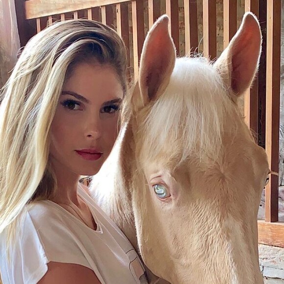 Bárbara Evans, noiva de Gustavo Theodoro, venceu a sexta temporada de 'A Fazenda'