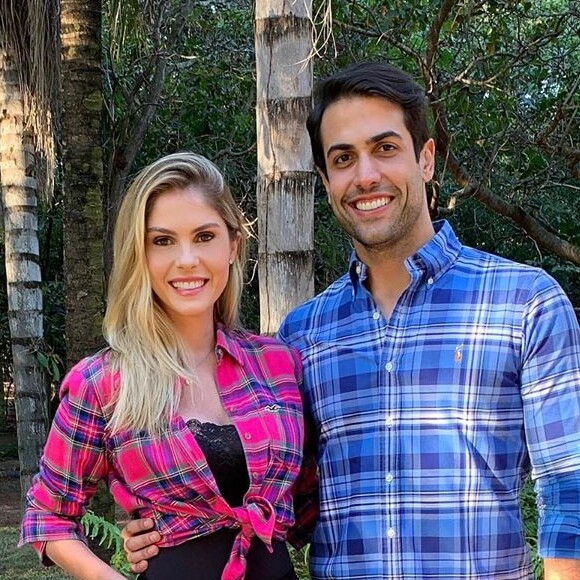Bárbara Evans e Gustavo Theodoro estão juntos há mais de um ano