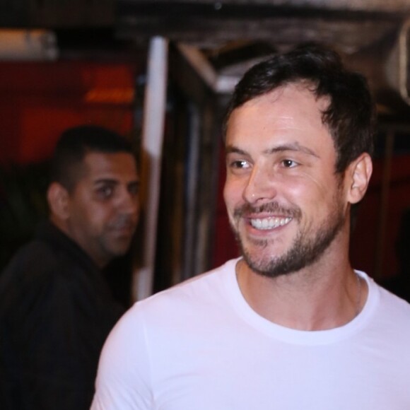Sergio Guizé vive personagem Chiclete e par romântico de Paolla Oliveira