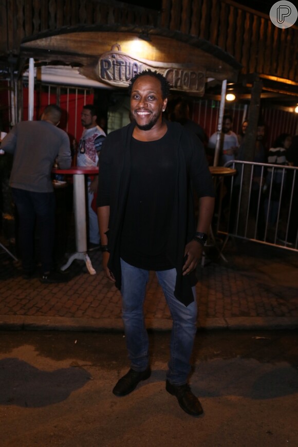 Juliana Paes, Sérgio Guizé, Paolla Oliveira e mais atores de 'A Dona do Pedaço' se reúnem em festa para comemorar o capítulo 100 da novela festa no Ritual do chopp, em Jacarepaguá, no Rio de Janeiro, na noite desta sexta-feira, 06 de setembro de 2019