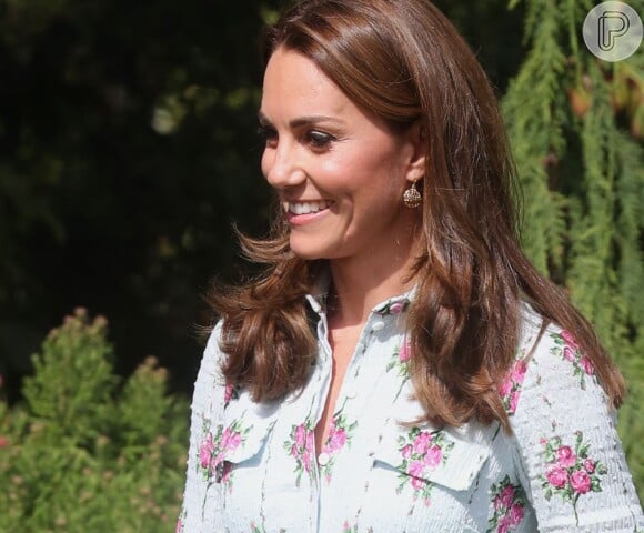 Kate Middleton usa vestido com bolsos frontais em inauguração de jardim nesta terça-feira, dia 10 de setembro de 2019