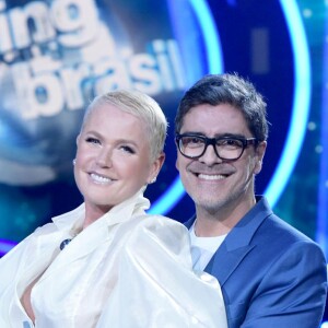 Xuxa Meneghel e o namorado, Junno Andrade, gostam de apostar em produções com tons em comum