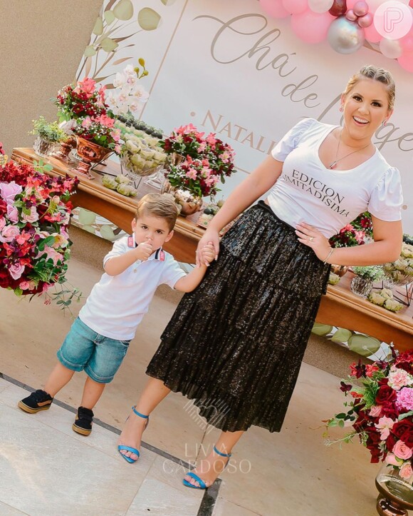 Mulher de Zé Neto, da dupla com Cristiano, posou com filho em chá de lingerie neste domingo, 22 de setembro de 2019