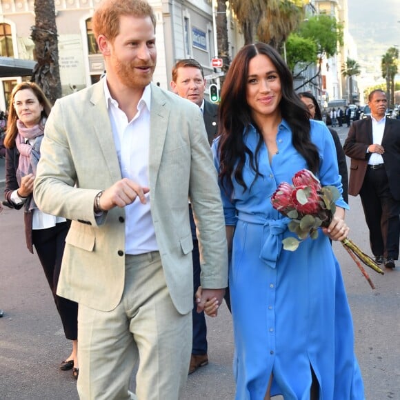 Meghan Markle e Harry fazem aula de culinária em viagem pela África nesta segunda-feira, dia 23 de setembro de 2019