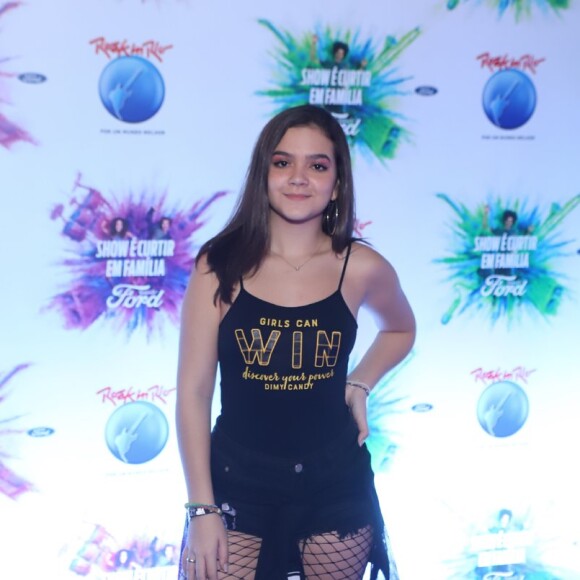 Mel Maia escolheu uma blusa com recado empoderado: 'Meninas podem vencer. Descubra o seu poder'