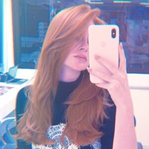 Marina Ruy Barbosa aposta em corte mais repicado e franja longa em novo visual