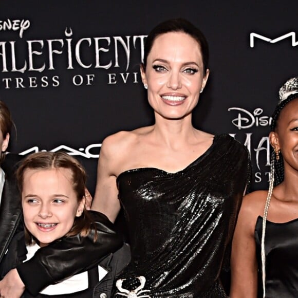 Angelina Jolie aproveitou para levar a família na premiere de 'Malévola 2'
