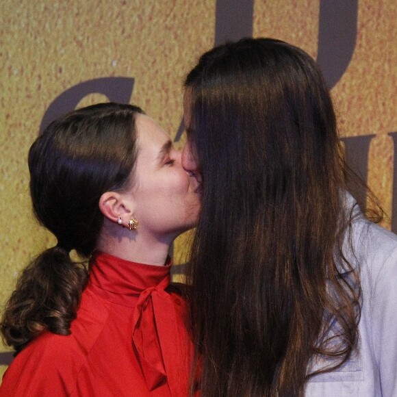 Bruna Linzmeyer e Priscila Fiszman terminaram fim do namoro após três anos de relação