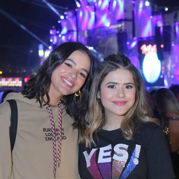 Bruna Marquezine se encontrou com Maisa no Rock in Rio
