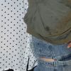 Detalhe da calça jeans de Giovanna Ewbank: alguns recortes aparecem mais discretos nas peças