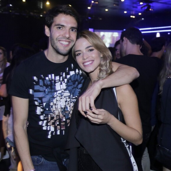 Carol Celico torce pelo noivado de Kaká: 'Aproveito para deixar aqui meus melhores votos pelo noivado. O Kaká é uma pessoa do bem e merece ser muito feliz. Espero que a Carol o faça'