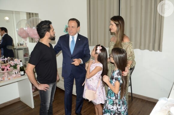 Luciano Camargo e a família receberam em camarim o governador de São Paulo, João Dória Jr.