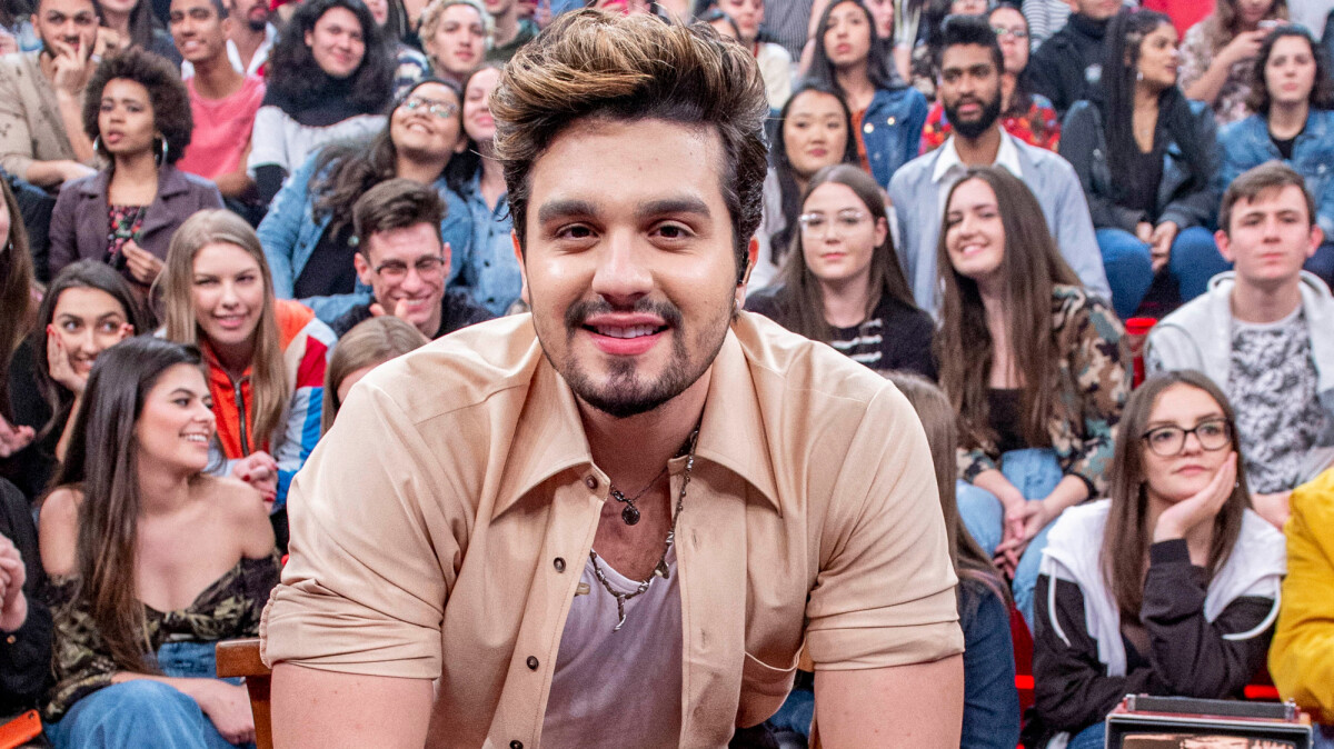 Deu 'match'? Luan Santana dá resposta definitiva a rumor de affair com  influencer Débora Morais: 'Estou' - Purepeople