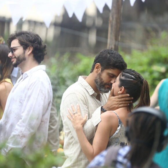 Carol Castro e Bruno Cabrerizo optam por não assumir relação mais séria