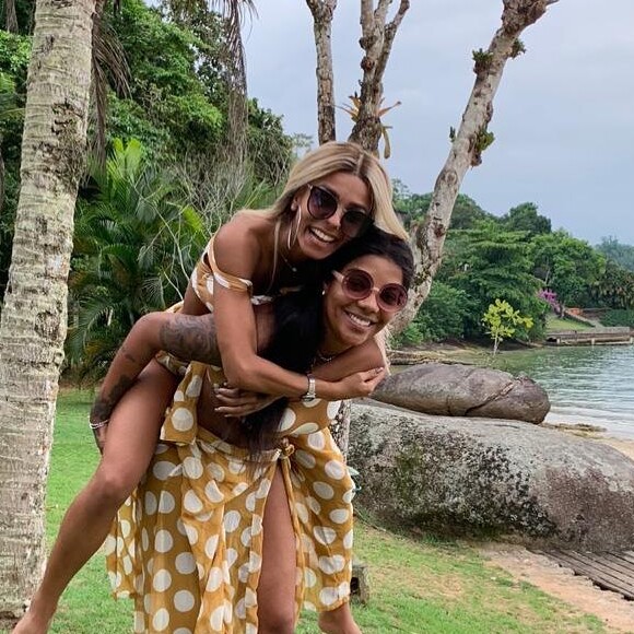 Namorada de Ludmilla, Brunna Gonçalves recordou já ter sido mais focada na dieta: 'Na época do DVD da Lud, estava muito focada na academia, saía do ensaio e ia direto malhar'