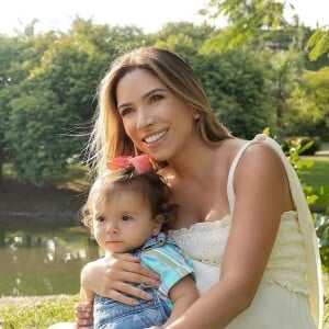 Patricia Abravanel amamentou o 3º filho apenas nos primeiros 2 meses e meio após o nascimento