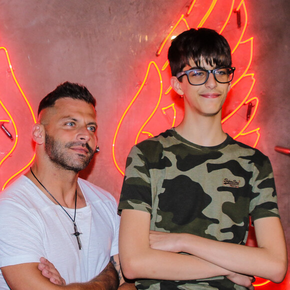 Filho de Henri Castelli e Isabeli Fontana, Lucas comemorou 13 anos com festa ao lado do pai e amigos