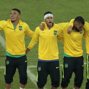 Neymar, Gabigol e Gabriel Jesus conquistaram medalha Olímpica em 2016