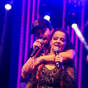 Dupla de Maraisa, Maiara e Fernando Zor curtem noite sozinhos em chalé dentro de floresta nesta quinta-feira, dia 31 de outubro de 2019