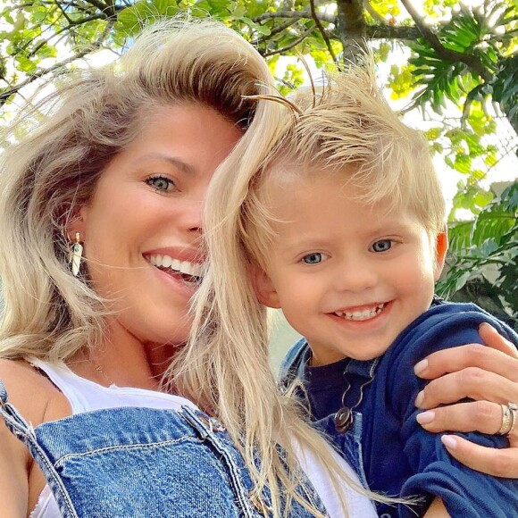 Karina Bacchi já é mãe de Enrico, de dois anos