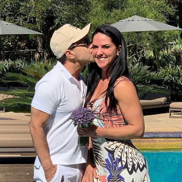 Zezé Di Camargo e Graciele Lacerda planejavam se casar em 2020, mas anteciparam o matrimônio