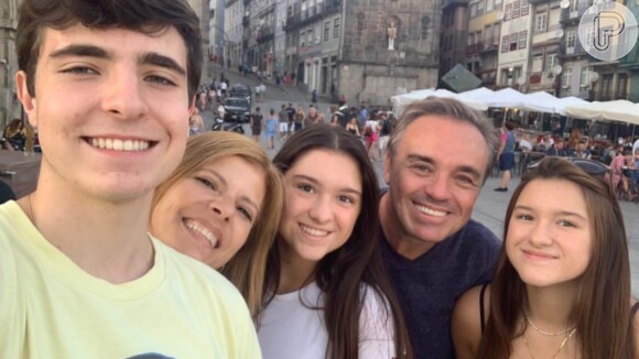 Gugu Liberato aparece em última foto em família antes de acidente que causou morte