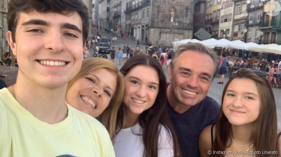 Gugu Liberato aparece em última foto em família antes de acidente que causou morte