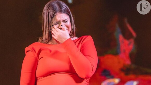 Marília Mendonça chora em último show ao anunciar pausa na carreira para se dedicar ao filho, Léo, neste sábado, dia 30 de novembro de 2019