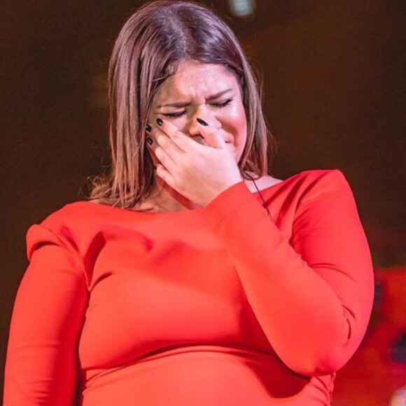 Marília Mendonça chora em último show ao anunciar pausa na carreira para se dedicar ao filho, Léo, neste sábado, dia 30 de novembro de 2019